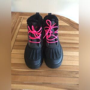 Nike winter booties
